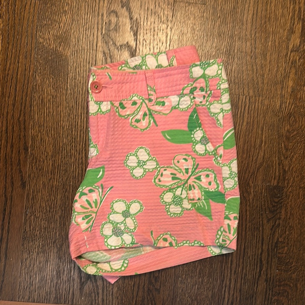 Lilly Pulitzer Size 8 Floral Pink and Green Women's Shorts 5inch inseam